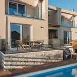 Dolce Luxury Villa